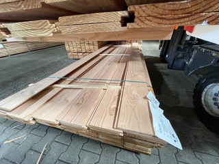 Ca. 25x Douglas wisselsponning/halfhouts rabat, 18x185mm, lengte 300cm